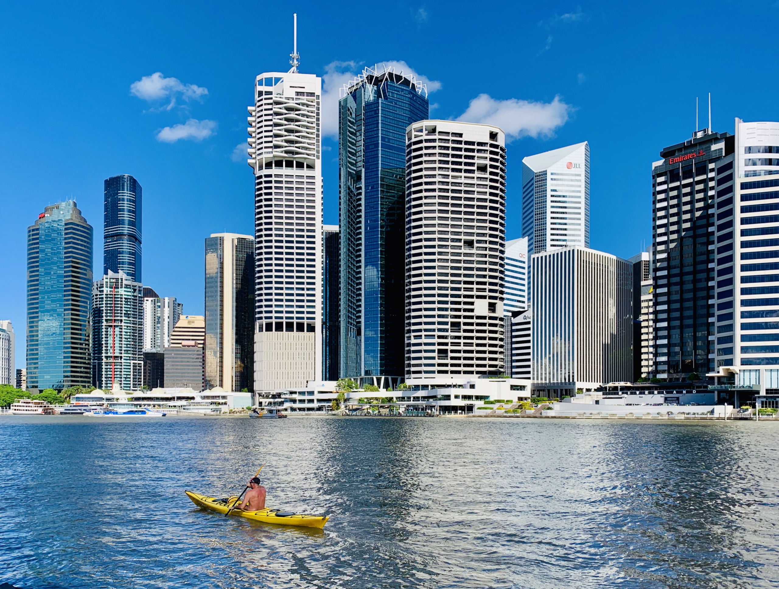 UTF-8''River_views_of_Brisbane_CBD_seen_from_Kangaroo_Point_Queensland_in_April_2019_04.jpg